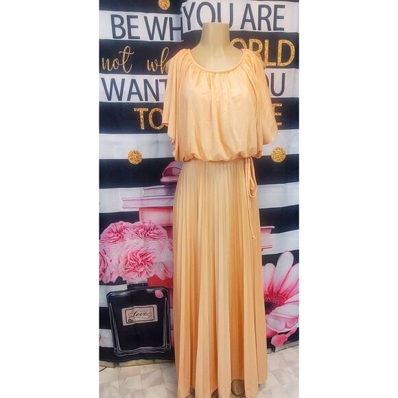 Vintage 1980's prom dress - Picture 1 of 10